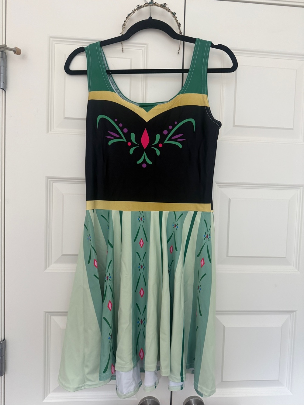 Women's Green and Black Printed Sleeveless Dress